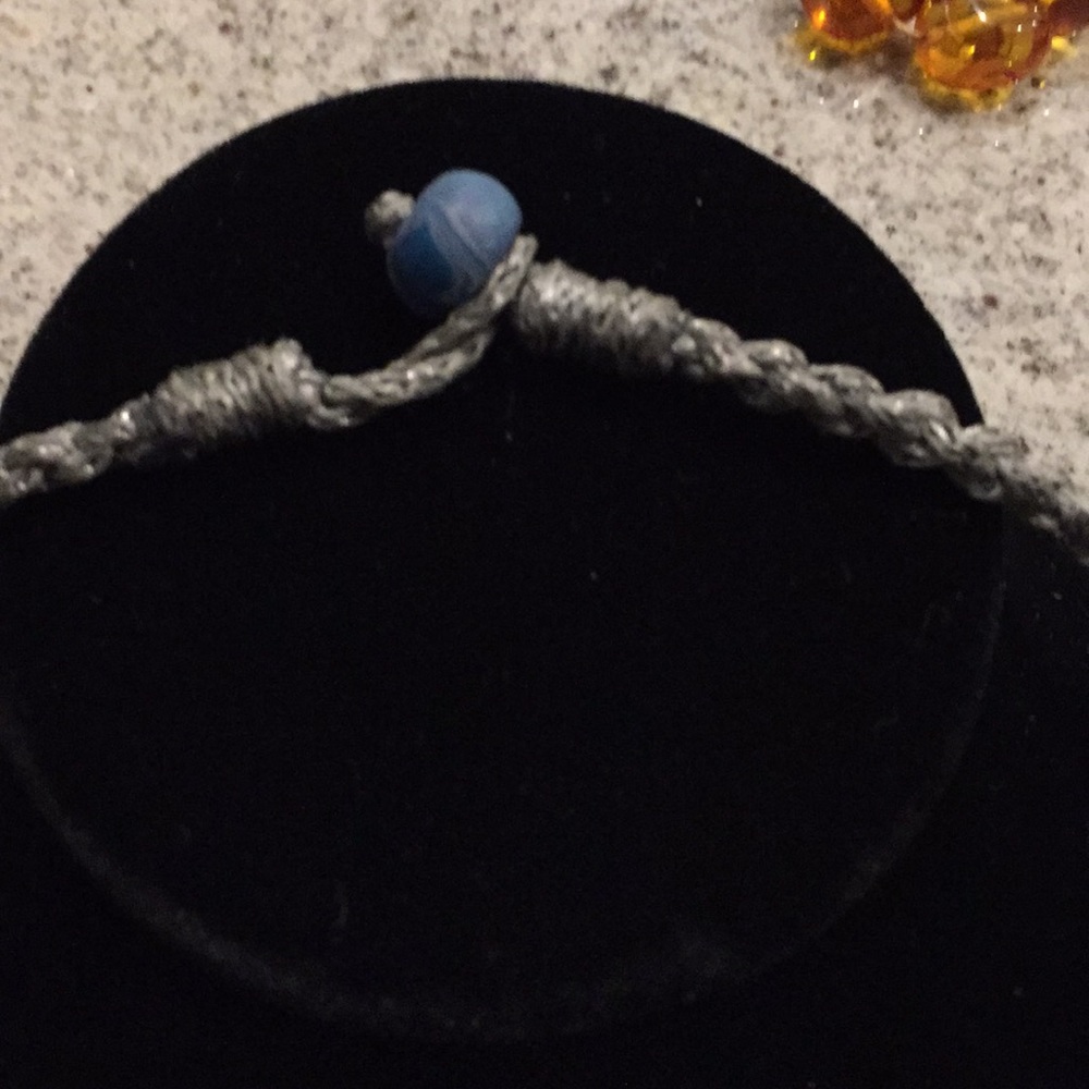 Shell Necklace - Picture 2 of 3